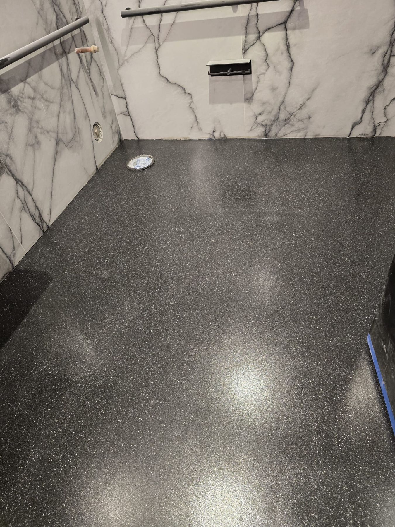 Galaxy blend floor in a bathroom installation
